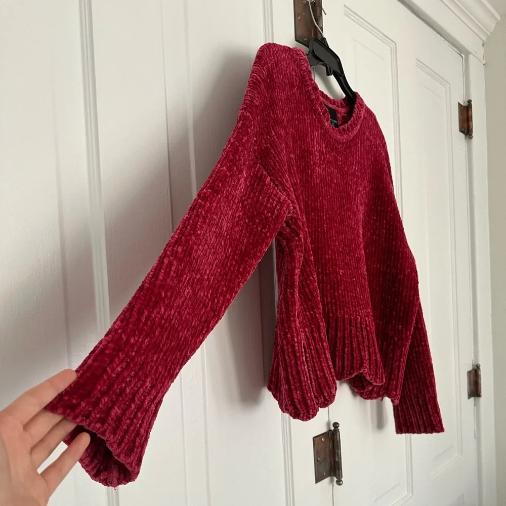 Cynthia Rowley Cozy Chenille Scallop Red Sweater • Size M - Picture 4 of 7